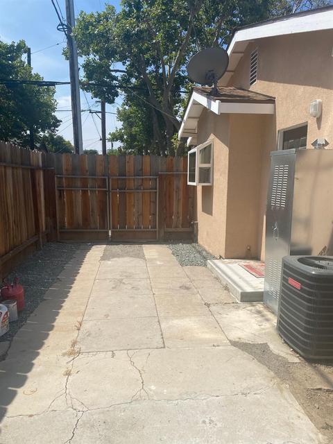 411 E Morris Ave, Modesto, CA 95354 photo 24