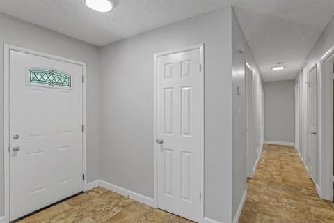2254 E Orangeburg Ave, Modesto, CA 95355 photo 18