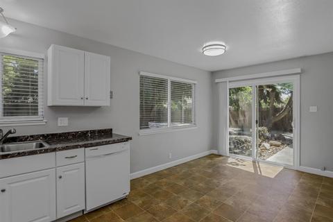 2254 E Orangeburg Ave, Modesto, CA 95355 photo 13