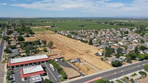 1267 E Louise Ave, Manteca, CA 95336 photo 4