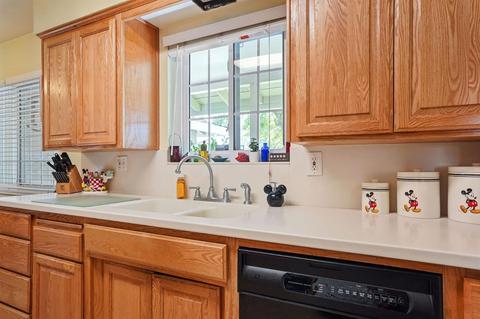 5001 Schuyler Dr, Carmichael, CA 95608 photo 9