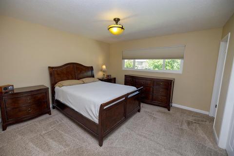 3321 Mark Allen Dr, Modesto, CA 95350 photo 24