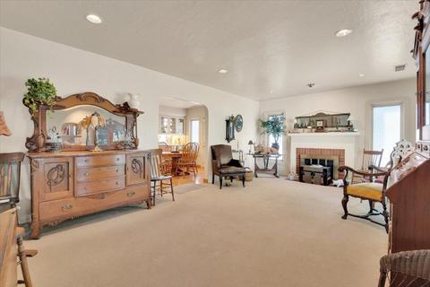 444 Myrtle Ave, Modesto, CA 95350 photo 4