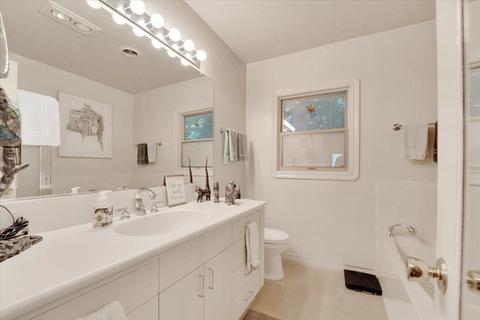 444 Myrtle Ave, Modesto, CA 95350 photo 9