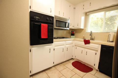 1217 Jill Ln, Modesto, CA 95355 photo 9