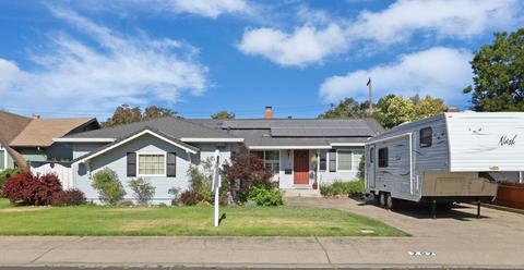 707 Roper Ave, Lodi, CA 95240 photo 1