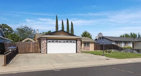 1445 Cavalier Pl, Manteca, CA 95336 photo 2