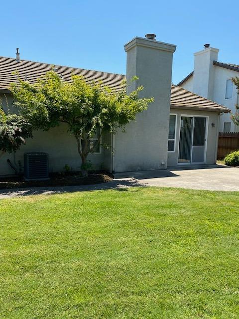 2525 W Elm St, Lodi, CA 95242 photo 4