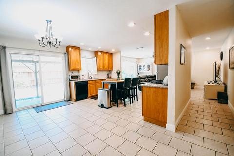1924 Fairfax Ave, Modesto, CA 95355 photo 5
