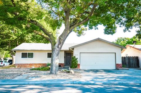 1924 Fairfax Ave, Modesto, CA 95355 photo 2
