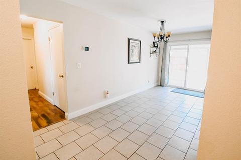 1924 Fairfax Ave, Modesto, CA 95355 photo 4