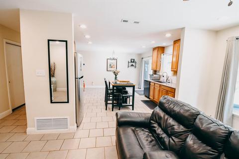 1924 Fairfax Ave, Modesto, CA 95355 photo 9