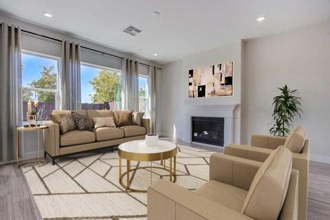 1524 Harvest Loop, Folsom, CA 95630 photo 2