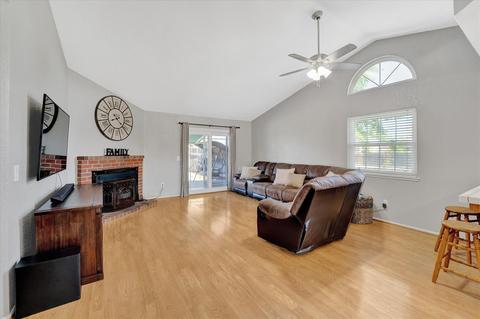 65 Sunshine Dr, Galt, CA 95632 photo 8