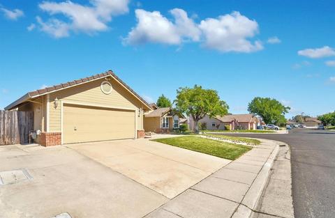 65 Sunshine Dr, Galt, CA 95632 photo 4