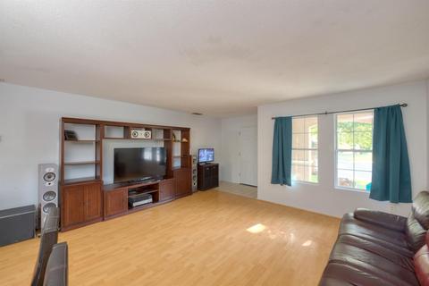 144 Dowitcher Dr, Patterson, CA 95363 photo 6