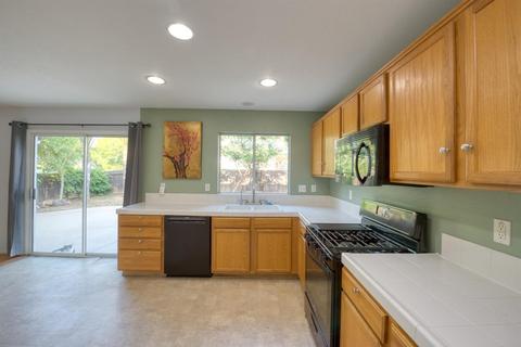 144 Dowitcher Dr, Patterson, CA 95363 photo 11