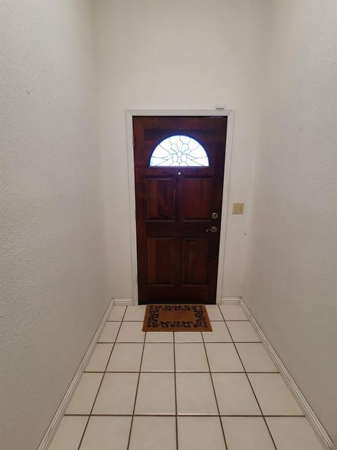 935 W Beverly Pl, Tracy, CA 95376 photo 2