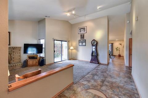 2208 Lawson Dr, Modesto, CA 95355 photo 6