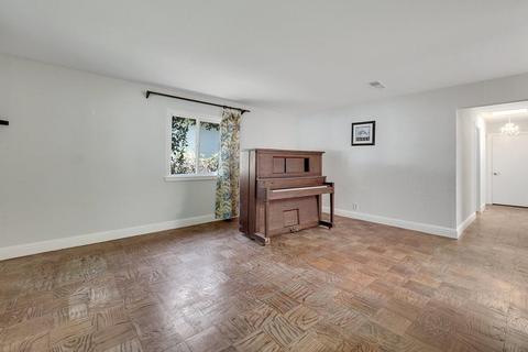 1302 Chestnut Ln, Davis, CA 95616 photo 6