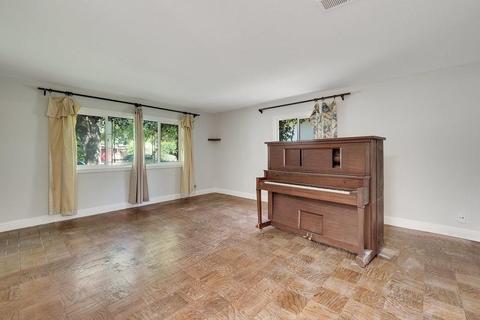 1302 Chestnut Ln, Davis, CA 95616 photo 7