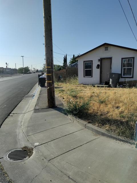 2278 Main, Escalon, CA 95320 photo 2