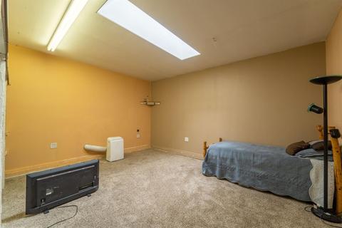 408 Maple St, Modesto, CA 95351 photo 36