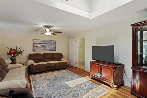 330 E Beverly Pl, Tracy, CA 95376 photo 15