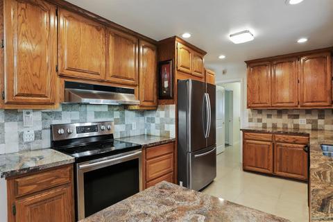 330 E Beverly Pl, Tracy, CA 95376 photo 9