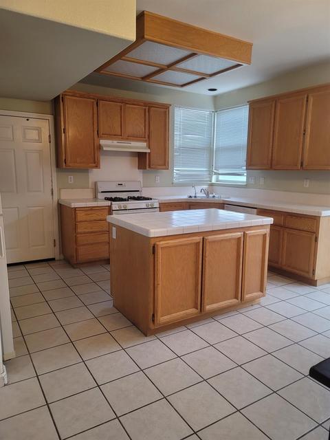 8230 Deer Spring Cir, Antelope, CA 95843 photo 5