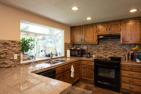 2621 Merle Ave, Modesto, CA 95355 photo 4