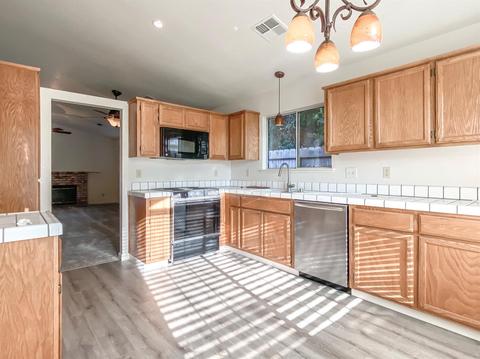 824 Van Norstrand Ct, Modesto, CA 95351 photo 11