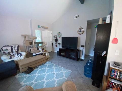 315 Layland Dr, Lodi, CA 95240 photo 2