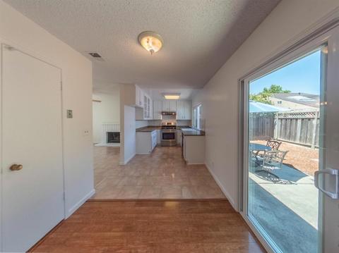 1401 Willowtree Ct, San Jose, CA 95118 photo 15