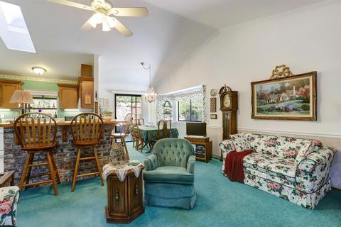 842 Doris Dr, Grass Valley, CA 95945 photo 3