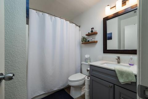 496 Cherry Ln #B, Manteca, CA 95337 photo 9