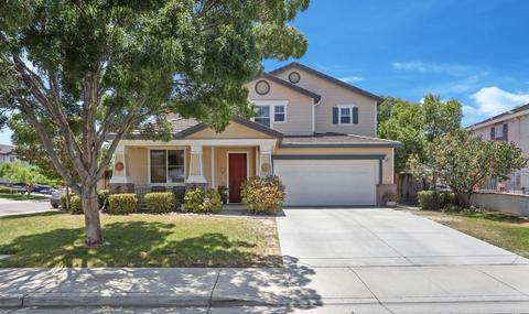 882 Windsong Dr, Tracy, CA 95377 photo 2