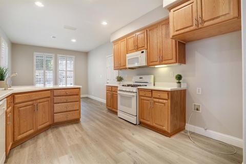 2210 Gibralter Ln, Tracy, CA 95377 photo 11