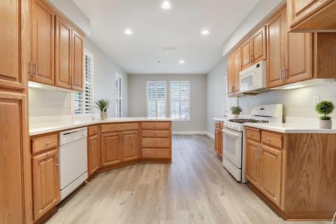 2210 Gibralter Ln, Tracy, CA 95377 photo 10