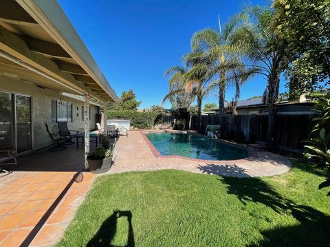 990 Alpine Ave, Manteca, CA 95336 photo 4