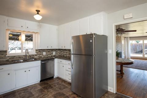 1413 Madrone, Modesto, CA 95350 photo 4
