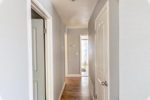 761 E Monte Vista Ave, Turlock, CA 95382 photo 13