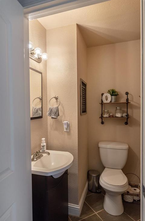 761 E Monte Vista Ave, Turlock, CA 95382 photo 14