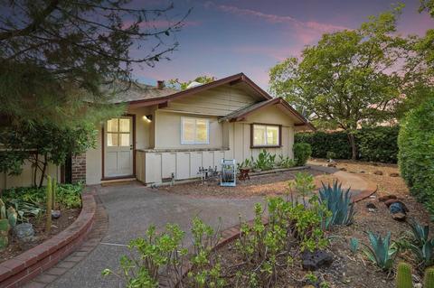 792 Elmwood Dr, Davis, CA 95616 photo 2