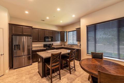 1648 Maehl Dr, Manteca, CA 95337 photo 7