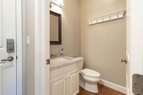 2011 Fairway Oaks Dr, Ripon, CA 95366 photo 14