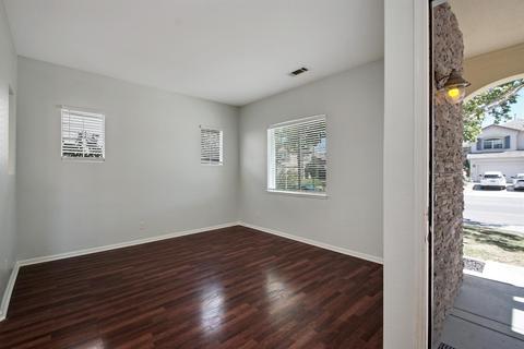 1589 Whispering Wind Dr, Tracy, CA 95377 photo 6