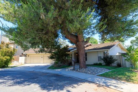 920 Foxcroft Ln, Modesto, CA 95355 photo 1