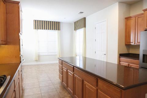1221 Maple Hill Ct, Manteca, CA 95336 photo 7