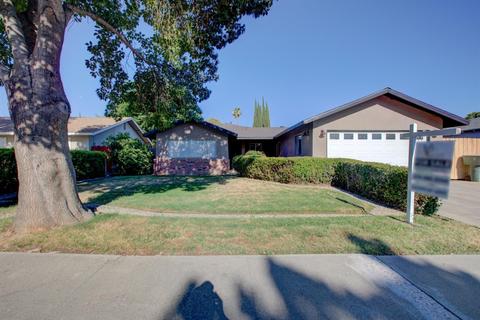 1905 Murrietta Ln, Modesto, CA 95355 photo 3